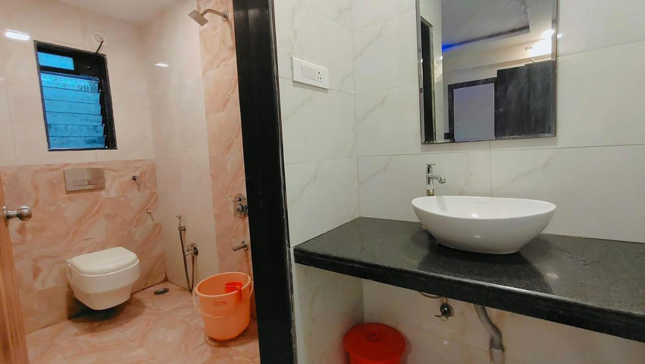 Hotel Mari Aai Residency ナビムンバイ エクステリア 写真