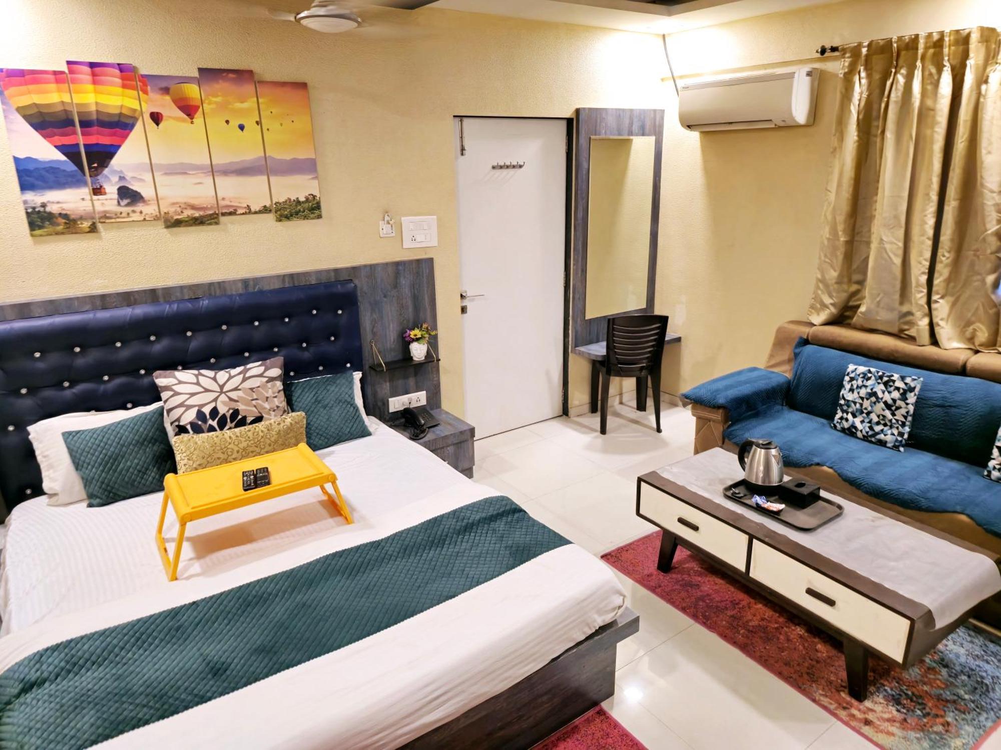 Hotel Mari Aai Residency ナビムンバイ 部屋 写真