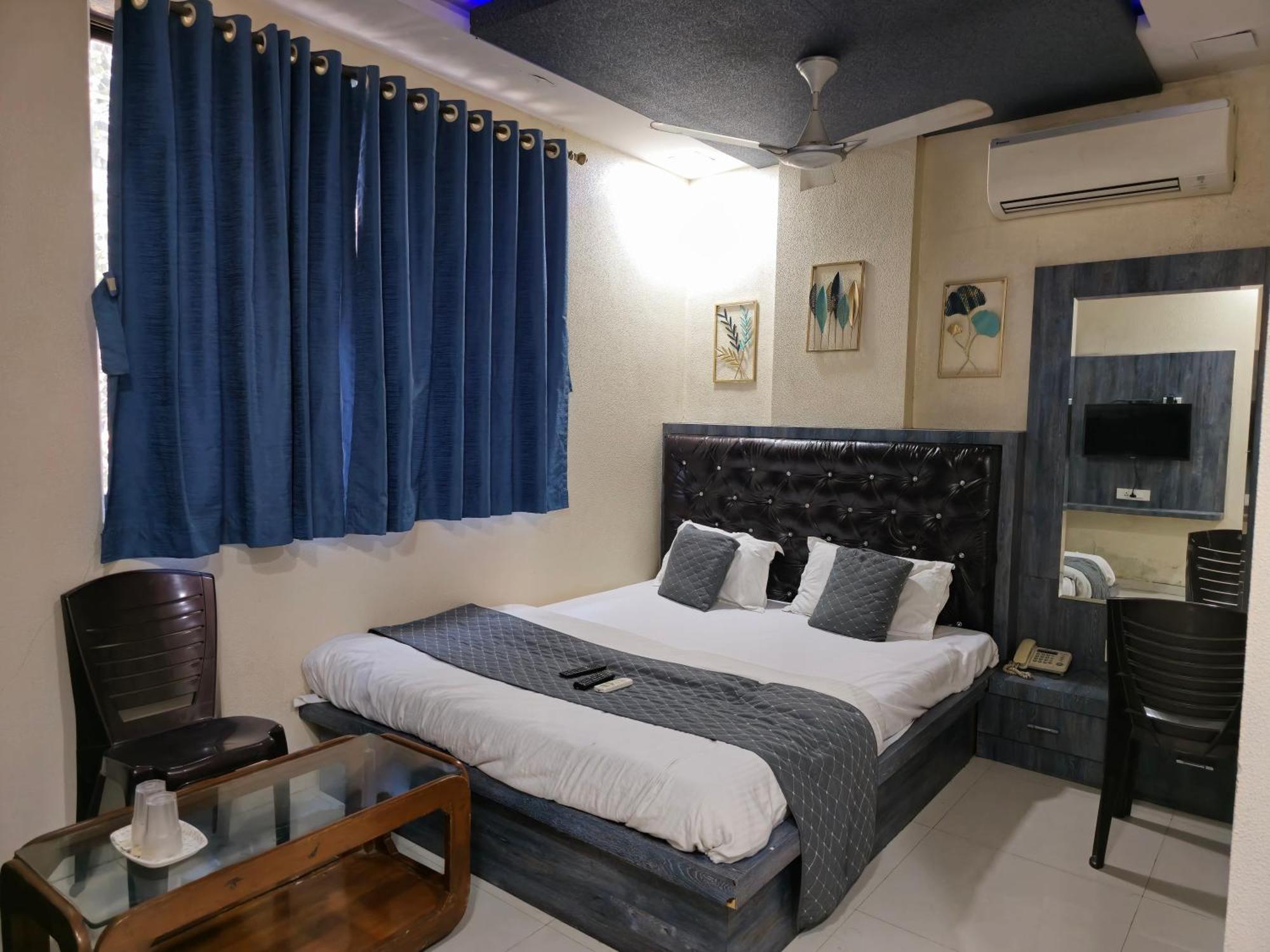 Hotel Mari Aai Residency ナビムンバイ 部屋 写真