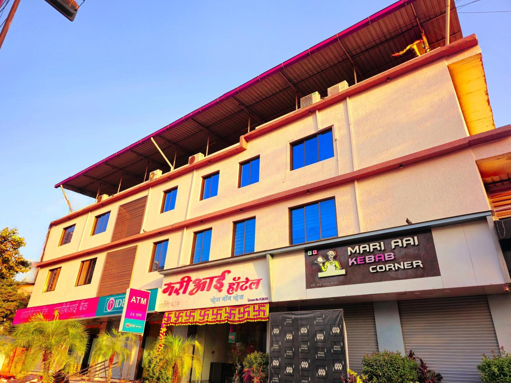 Hotel Mari Aai Residency ナビムンバイ エクステリア 写真