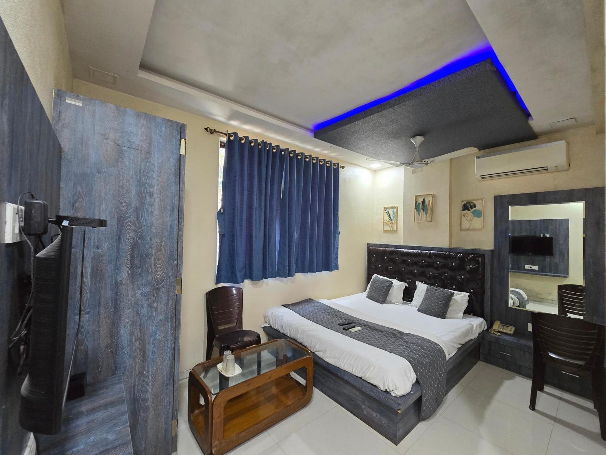 Hotel Mari Aai Residency ナビムンバイ 部屋 写真