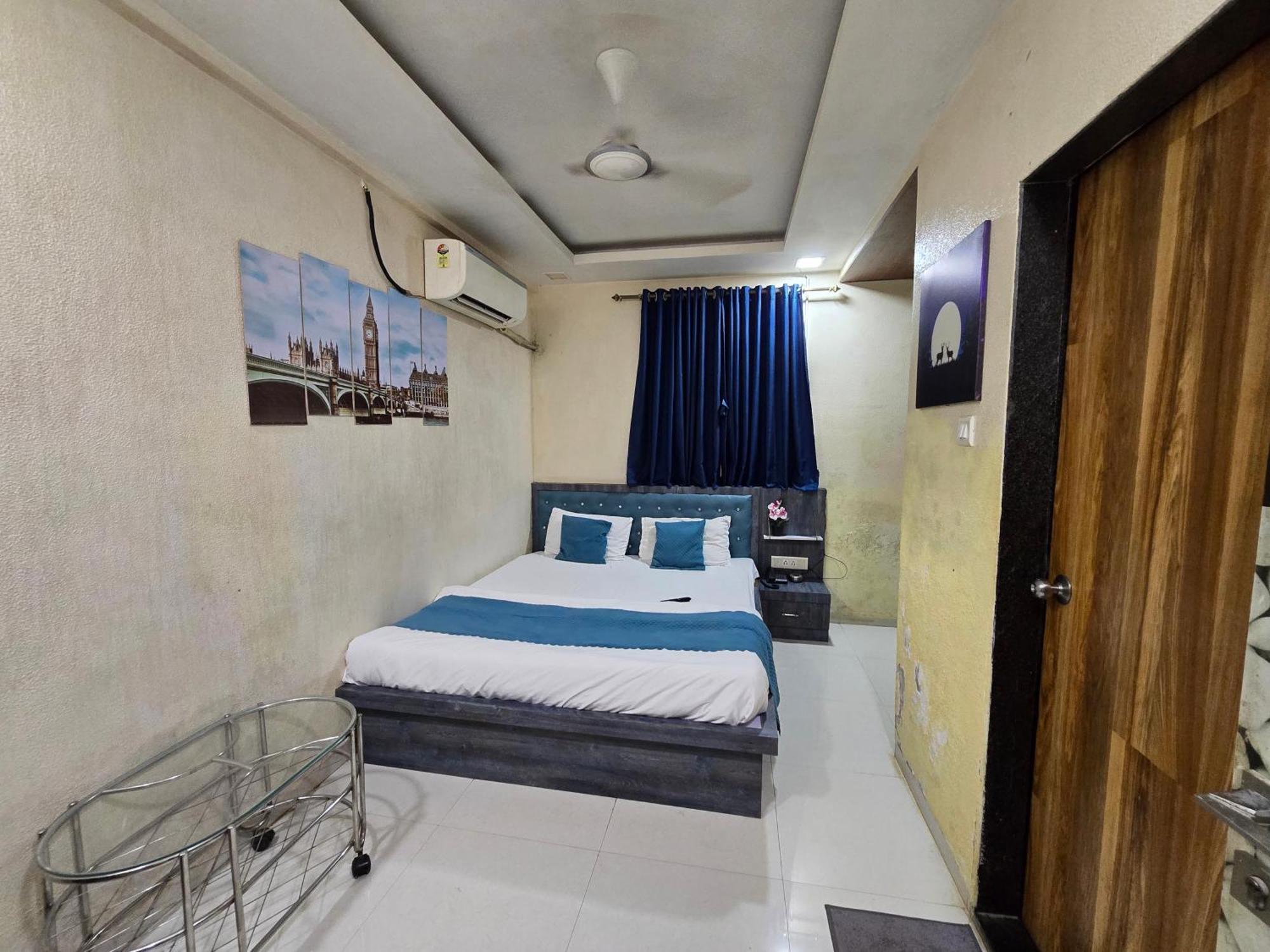 Hotel Mari Aai Residency ナビムンバイ 部屋 写真